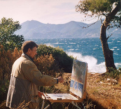 Николай Кузьмин в процессе работы, на острове Сент-Онора недалеко от Канн